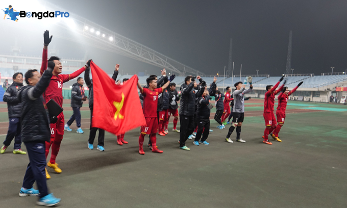 Kết thúc Lễ mừng công tại TP.HCM, U23 Việt Nam hết cảnh 'chạy show'