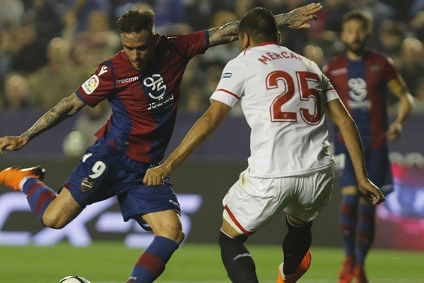 Kết quả bóng đá hôm nay (28/4): Levante 2-1 Sevilla