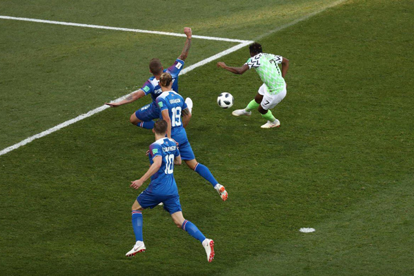 Kết quả Nigeria 2-0 Iceland: Musa đẩy Argentina vào 'cửa tử'