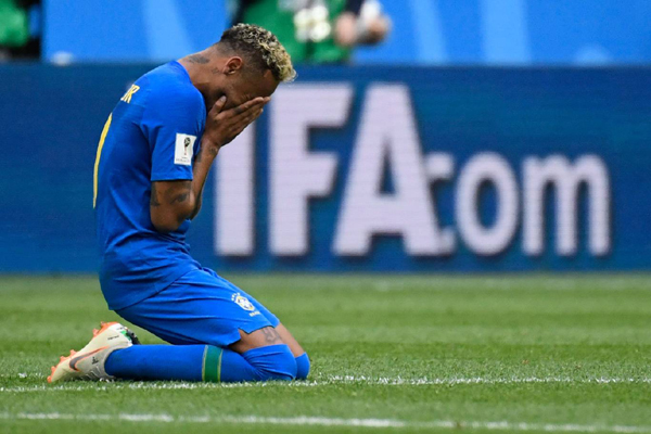 Kết quả bảng E World Cup 2018 lượt 2: Brazil và Thụy Sĩ cùng vượt khó