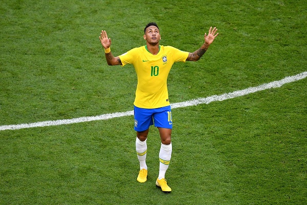 Brazil vs Mexico: Ngày của Neymar