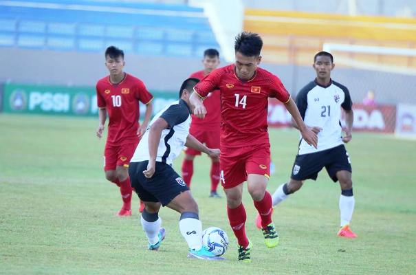 Kết quả U19 Việt Nam vs U19 Philippines (FT 5-0): Văn Nam lập cú đúp, U19 VN tạm thời 'lên đỉnh'