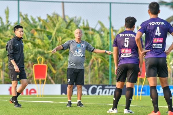 HLV U23 Thái Lan đánh giá bất ngờ về sức mạnh của U23 Việt Nam