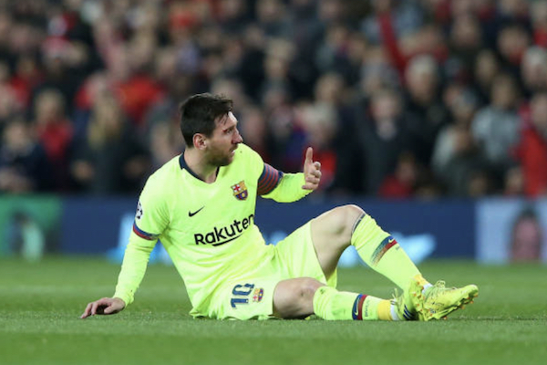 MU vs Barcelona: Bàn tay run rẩy của Messi?