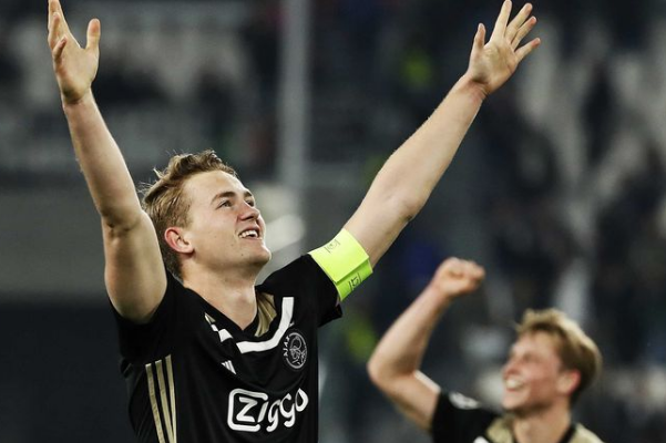 Đội hình Ajax chẳng ngán ai ở bán kết C1 2019
