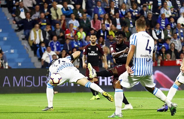 AC Milan gục ngã trong cuộc đua Top 4 Serie A 2019