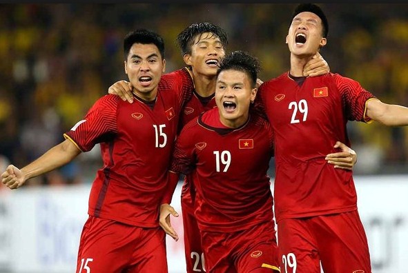 Đội hình Việt Nam dự King's Cup 2019: Thầy Park trổ tài