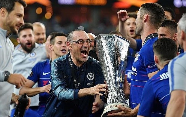 HLV Sarri muốn ở lại Chelsea sau chức vô địch Europa League