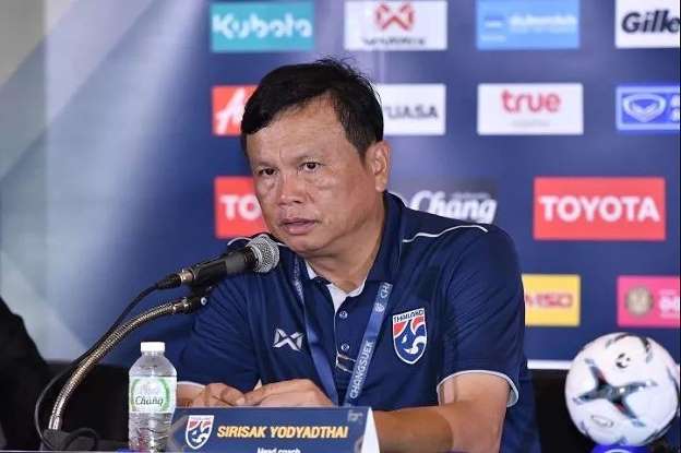 HLV ĐT Thái Lan phải giải trình về trận thua trước Việt Nam
