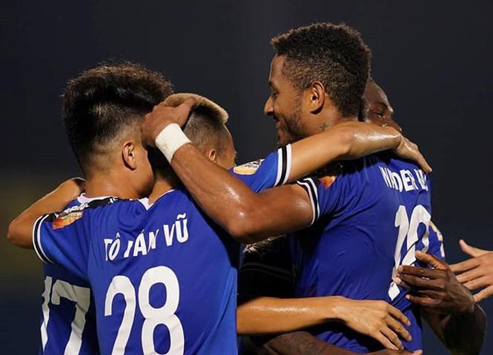 PSM Makassar 2-1 Bình Dương (Tổng tỷ số 2-2): Bình Dương vào chung kết gặp Hà Nội FC