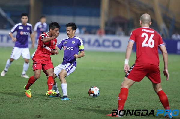 Bình Dương 0-1 Hà Nội FC: Văn Quyết lập công giúp đội khách có lợi thế lớn