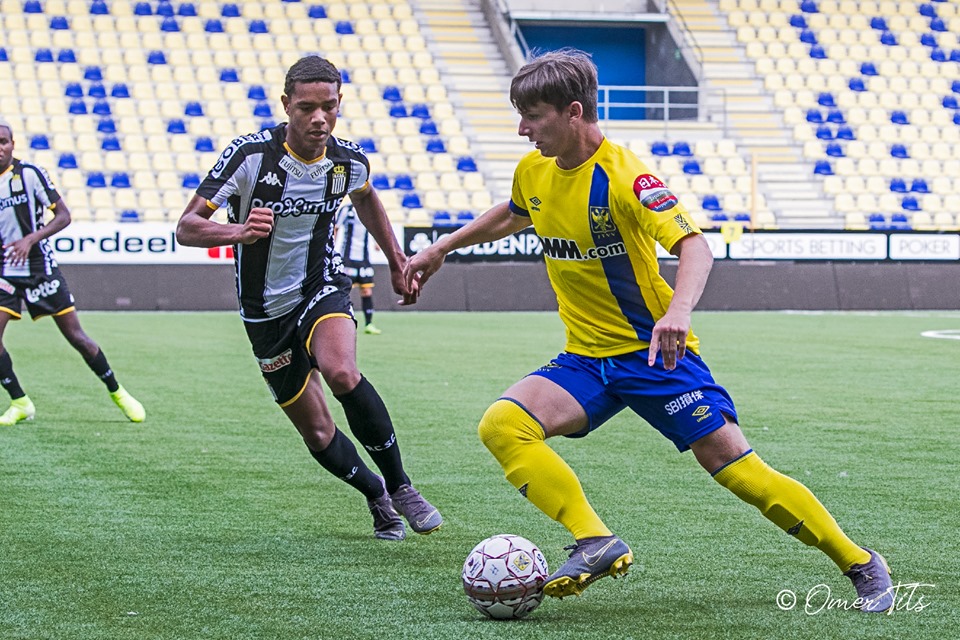 Sint-Truidense 2-1 Standard Liege: Đội bóng của Công Phượng giành 3 điểm đầu tiên