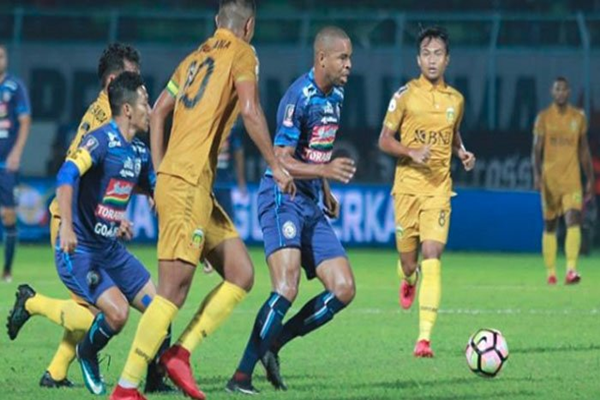 Nhận định Arema Malang vs Persebaya Surabaya: Điểm tựa sân nhà