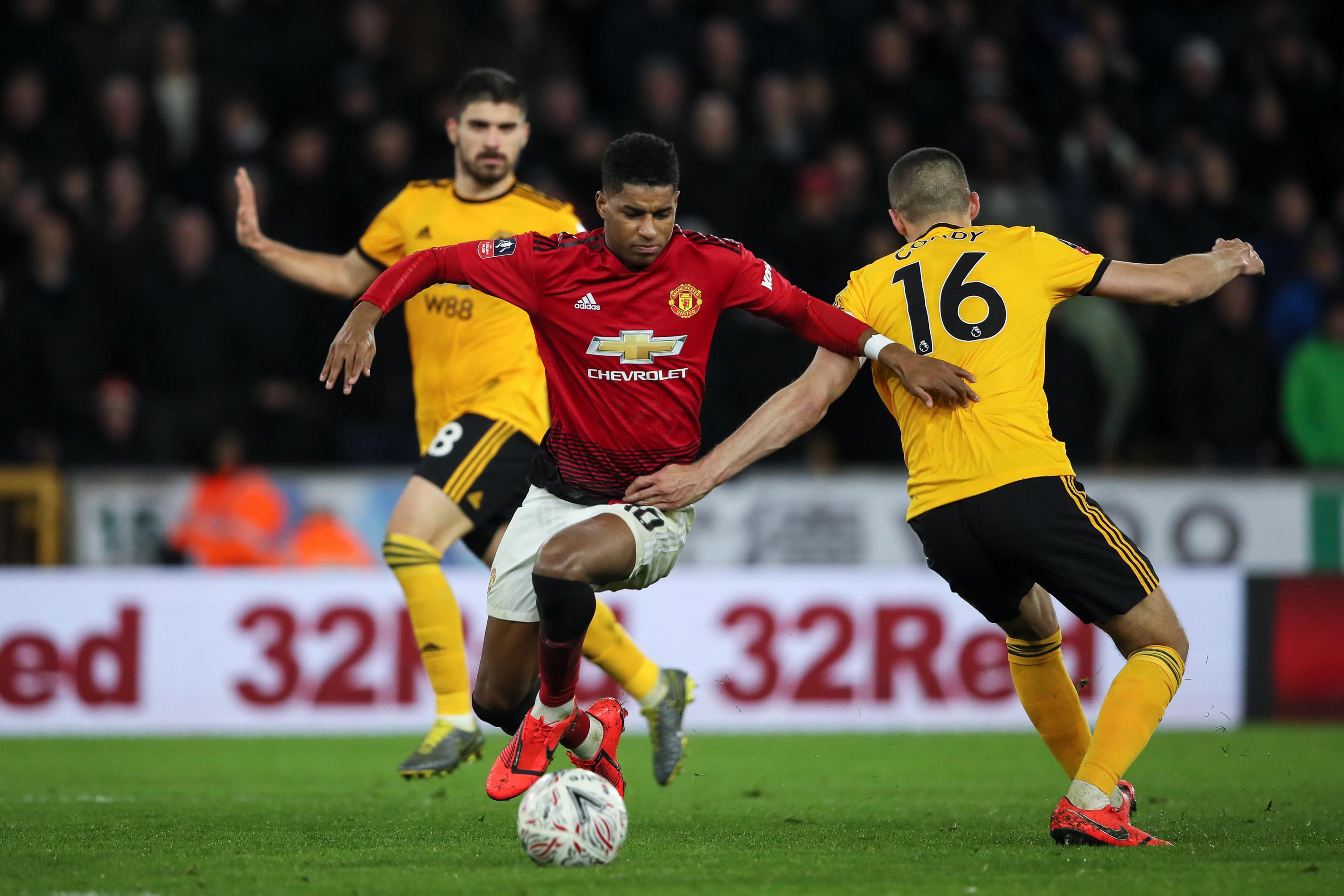 Nhận định Wolverhampton vs Manchester United: Quỷ đỏ gặp khắc tinh
