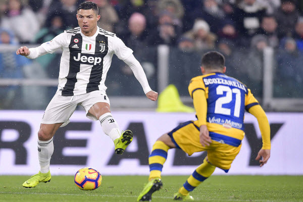 Parma 0-1 Juventus: Khởi đầu chật vật