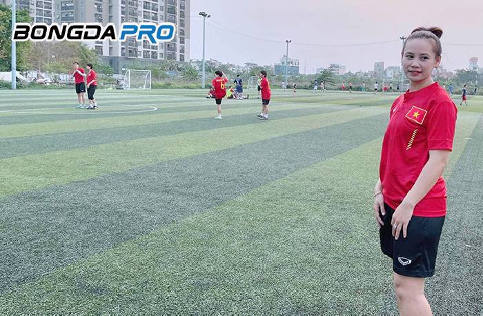 Quả bóng vàng Văn Thị Thanh miệt mài với công tác phát triển bóng đá cộng đồng quê hương 