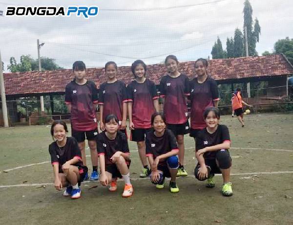 Trung tâm bóng đá học đường Đắk Lắk đào tạo miễn phí cho học viên Nữ