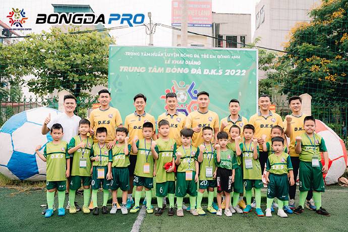 Lớp năng khiếu D.K.S hè 2022 ở quê tuyển thủ Quang Hải có gì đặc biệt? 