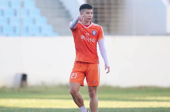 Cầu thủ Liễu Quang Vinh: Trung vệ sáng giá chờ ngày trở lại đội tuyển sau chấn thương dây chằng 