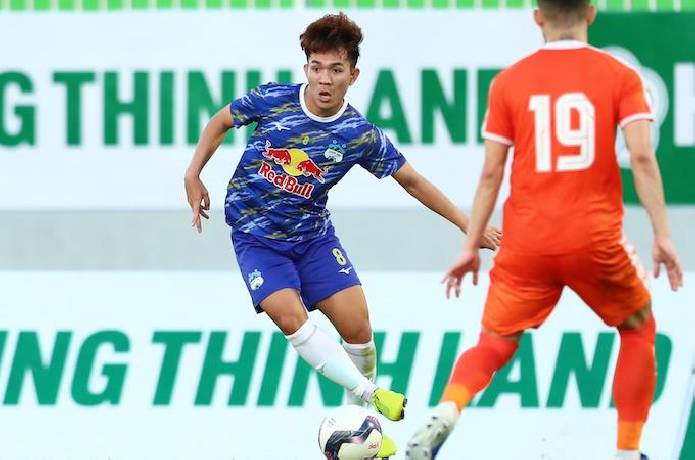 Cầu thủ Võ Đình Lâm: Tài năng trẻ sáng giá của phố núi Gia Lai 