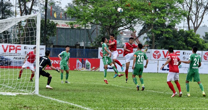 Hồng Lĩnh Hà Tĩnh 3-0 Phù Đổng: Định đoạt trận đấu trong 5 phút