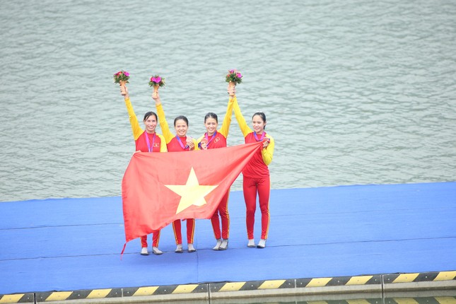 Việt Nam tạo nên bất ngờ trong môn rowing tại ASIAD 2023 - Ảnh 1
