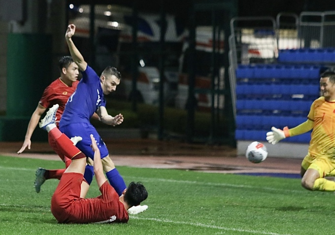 ĐT Việt Nam nhận thất bại 0-2 trước Uzbekistan - Ảnh 1