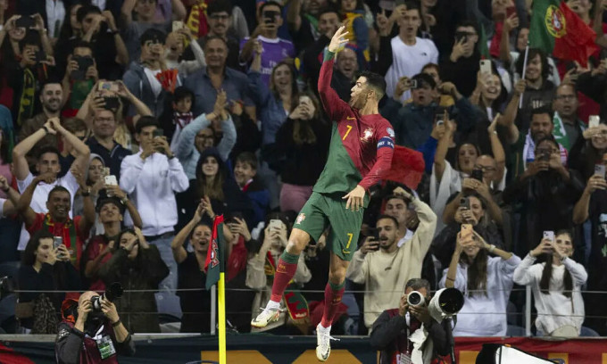 Ronaldo vô tiền hậu khoáng kỷ lục tại đấu trường châu Âu ở tuổi 38 - Ảnh 1