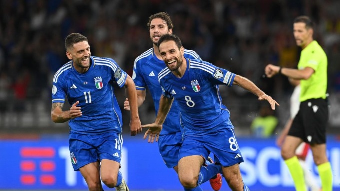 Thi đấu thăng hoa, Italia tiến sát cánh cửa dự Euro 2024 - Ảnh 1