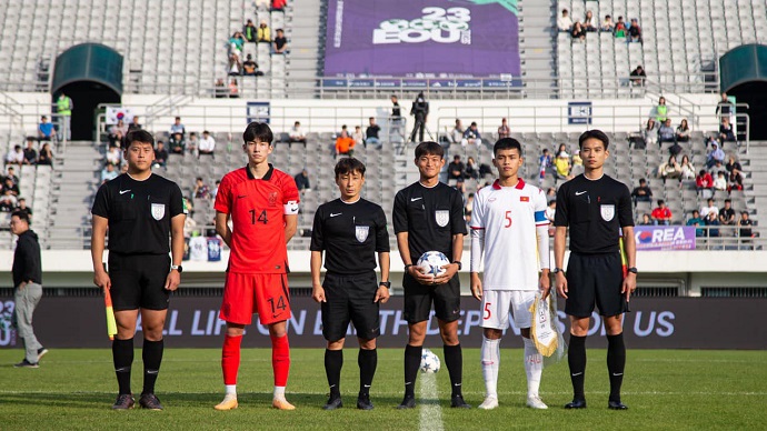 U18 Việt Nam khép lại giải giao hữu Seoul Cup 2023 khi không có điểm nào - Ảnh 1
