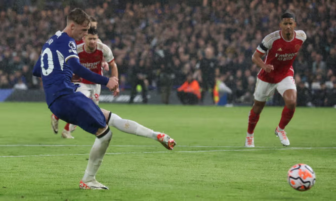 Chelsea đánh rơi chiến thắng trước Pháo thủ Arsenal - Ảnh 1