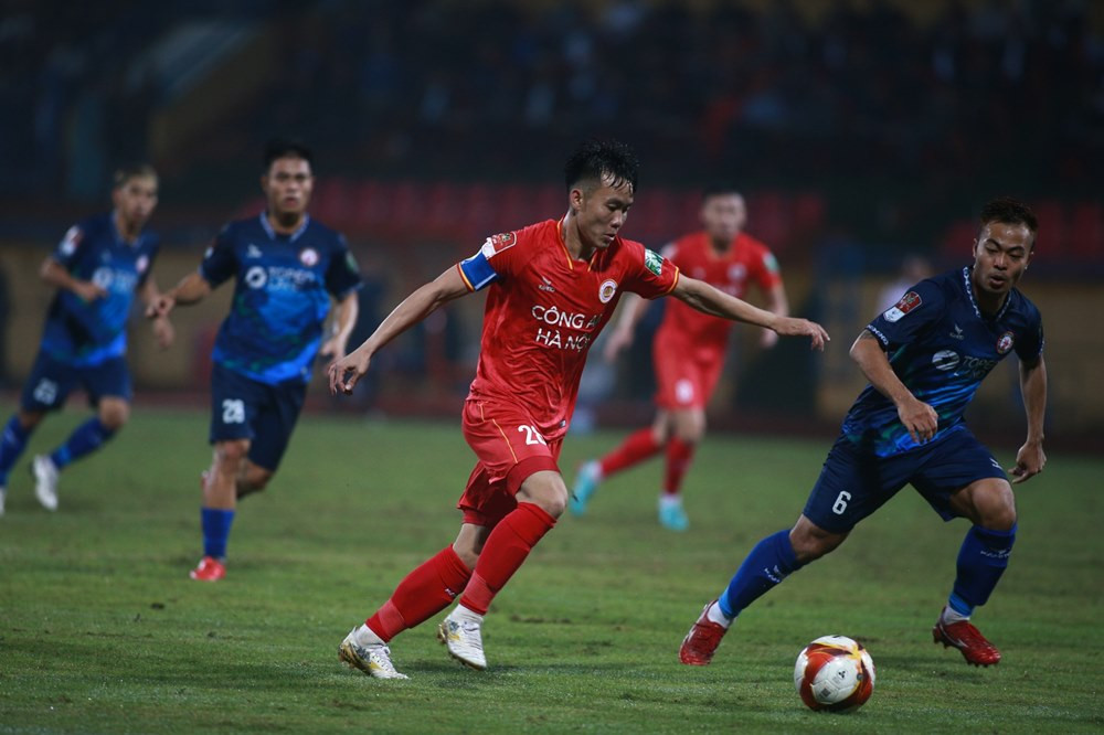 Công An Hà Nội bắt đầu hành trình bảo vệ ngôi vương V.League - Ảnh 1
