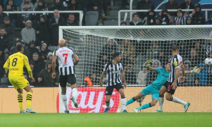Newcastle bất ngờ bại trận trước Dortmund trên sân nhà - Ảnh 1