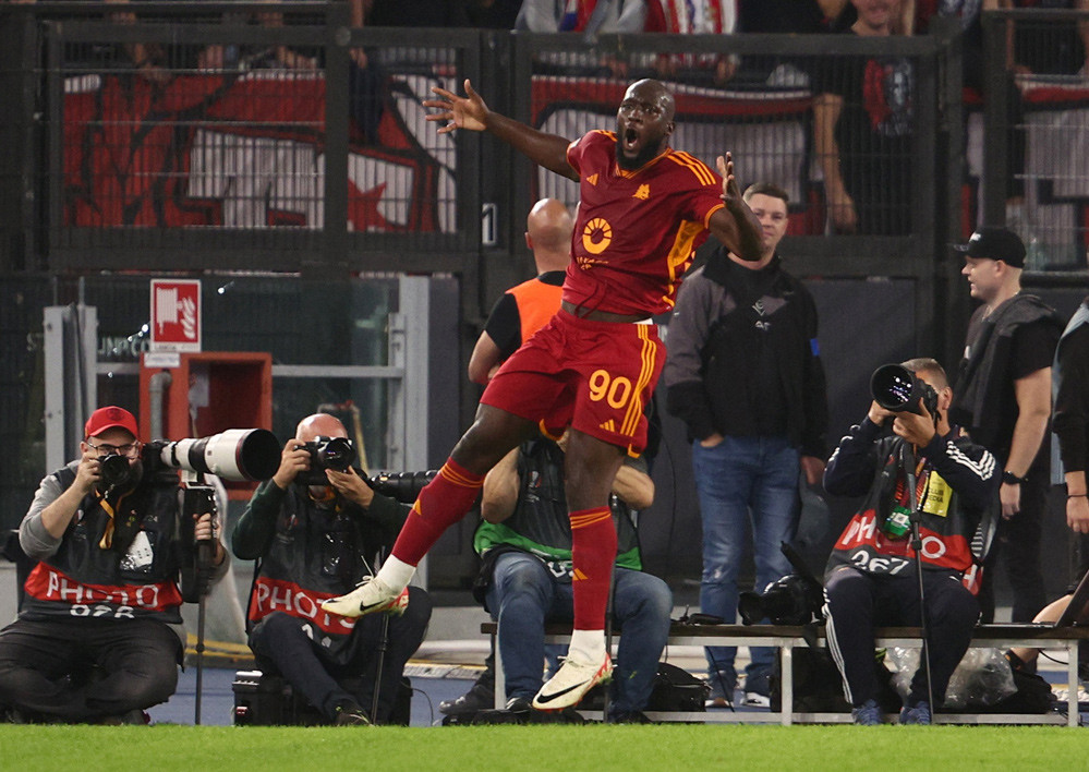 Lukaku tỏa sáng, AS Roma bất bại tại Europa League - Ảnh 1