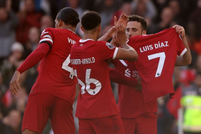 Nunez, Salah cùng tỏa sáng giúp Liverpool thắng đậm - Ảnh 1