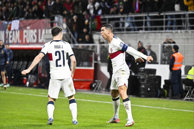 Bồ Đào Nha đè bẹp Liechtenstein, Ronaldo lập kỷ lục mới ở Euro - Ảnh 1