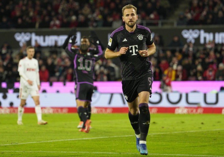 Harry Kane rực sáng, Bayern Munich lên ngôi đầu bảng xếp hạng Bundesliga - Ảnh 1