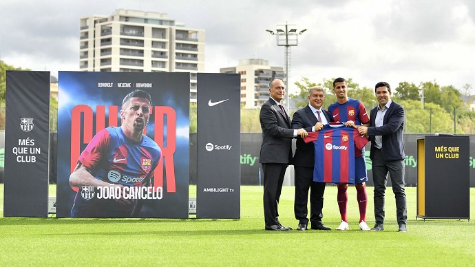 Joan Laporta xác nhận Barca sẽ nỗ lực đàm phán với Man City và Atletico - Ảnh 2