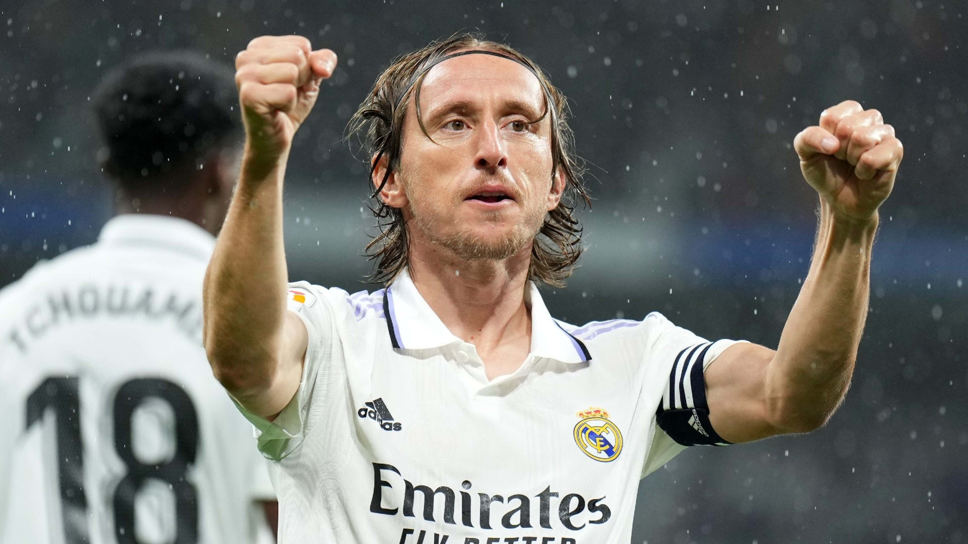 Không được Real Madrid gia hạn, Modric sẽ tái ngộ Messi? - Ảnh 1