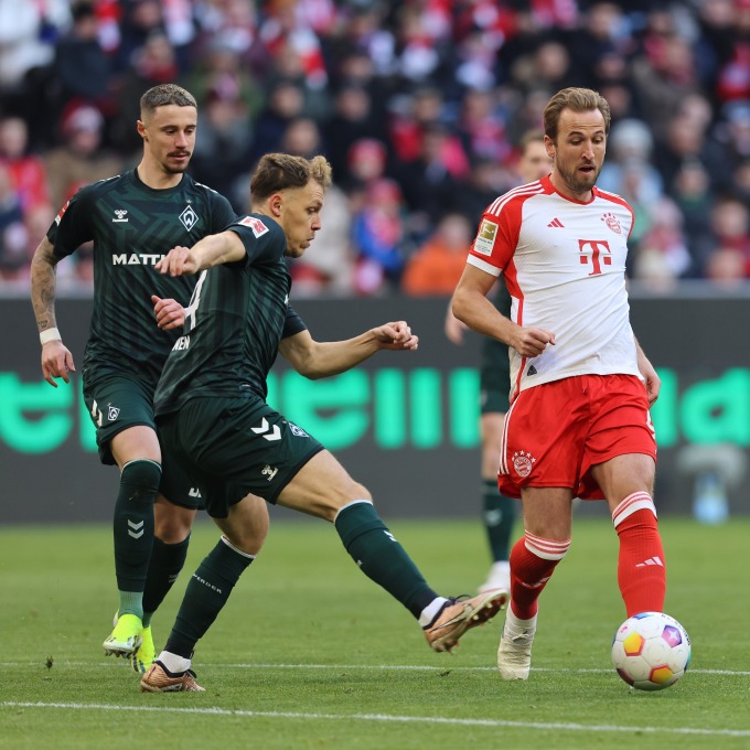 Thua Bremen, Bayern Munich bị bỏ xa tới 7 điểm trên BXH Bundesliga - Ảnh 1