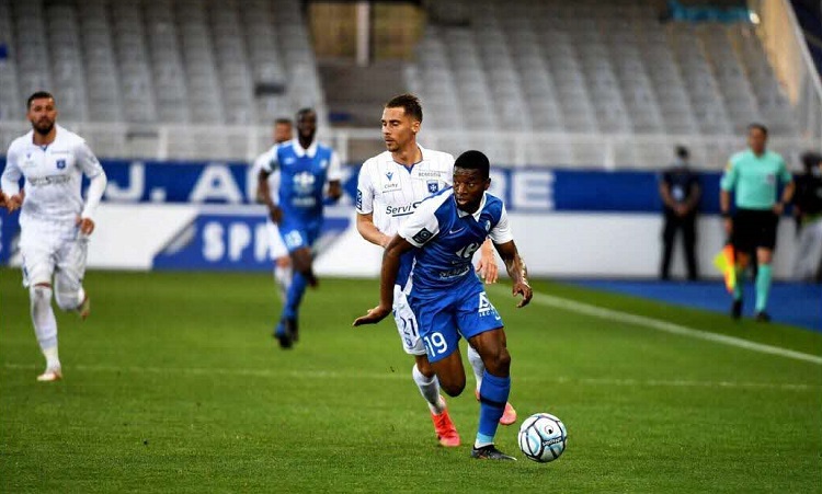 Kèo bóng đá Pháp đêm nay 23/1: Grenoble vs Auxerre - Ảnh 1