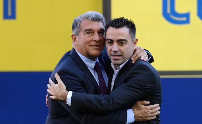 Barca chấp nhận lời chia tay của Xavi, lộ diện người thay thế - Ảnh 1