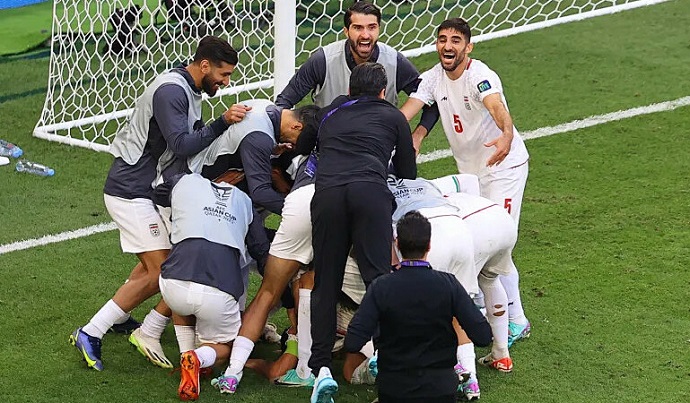 HLV Iran tin tưởng bóng đá nước nhà sẽ thay đổi sau chiến thắng trước Nhật Bản - Ảnh 1