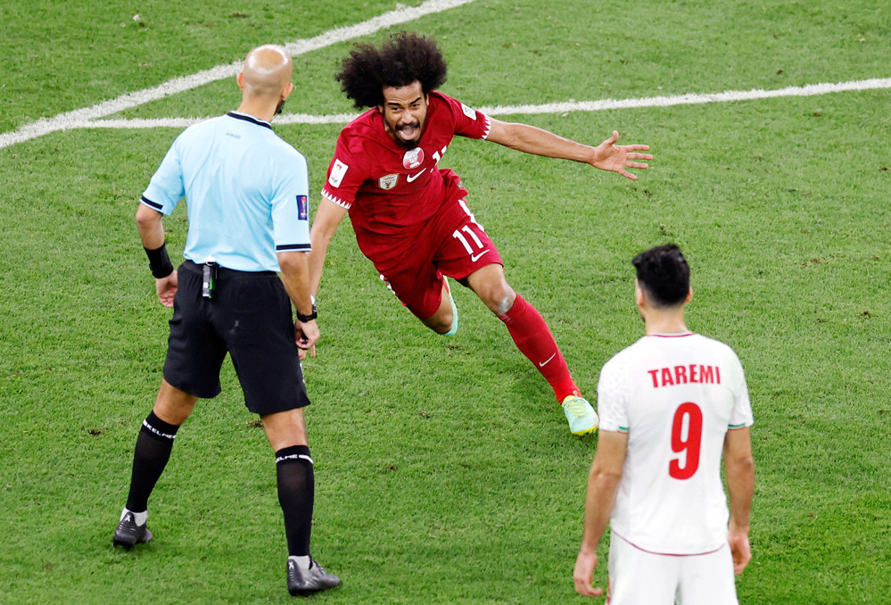 Thắng nghẹt thở Iran, Qatar vào chung kết Asian Cup 2023 - Ảnh 1