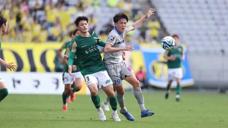 Kèo bóng đá Nhật Bản hôm nay 25/2: Fagiano Okayama vs Tochigi - Ảnh 1