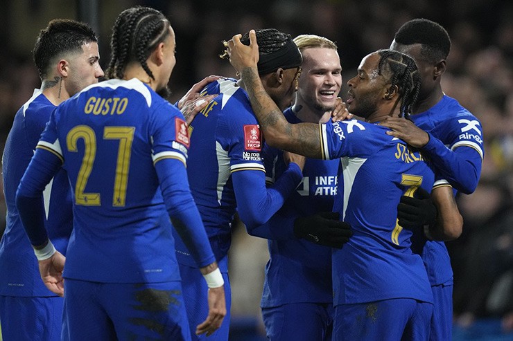 Rượt đuổi kịch tính, Chelsea vất vả vào tứ kết FA Cup - Ảnh 1