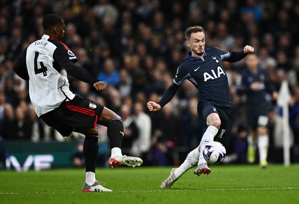 Thảm bại trước Fulham, Tottenham lỡ cơ hội vào top 4 Ngoại hạng Anh - Ảnh 1