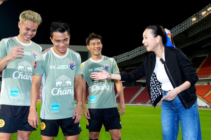 Madam Pang muốn Thái Lan thắng trên sân Hàn Quốc - Ảnh 1