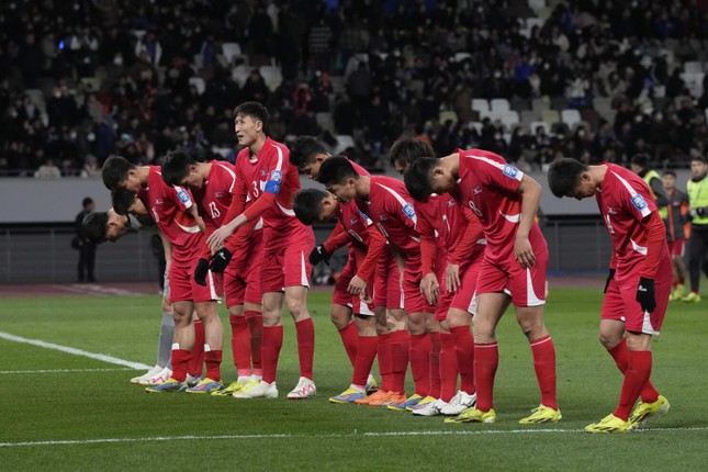 Triều Tiên bị xử thua, Nhật Bản hưởng lợi lớn ở vòng loại World Cup - Ảnh 1