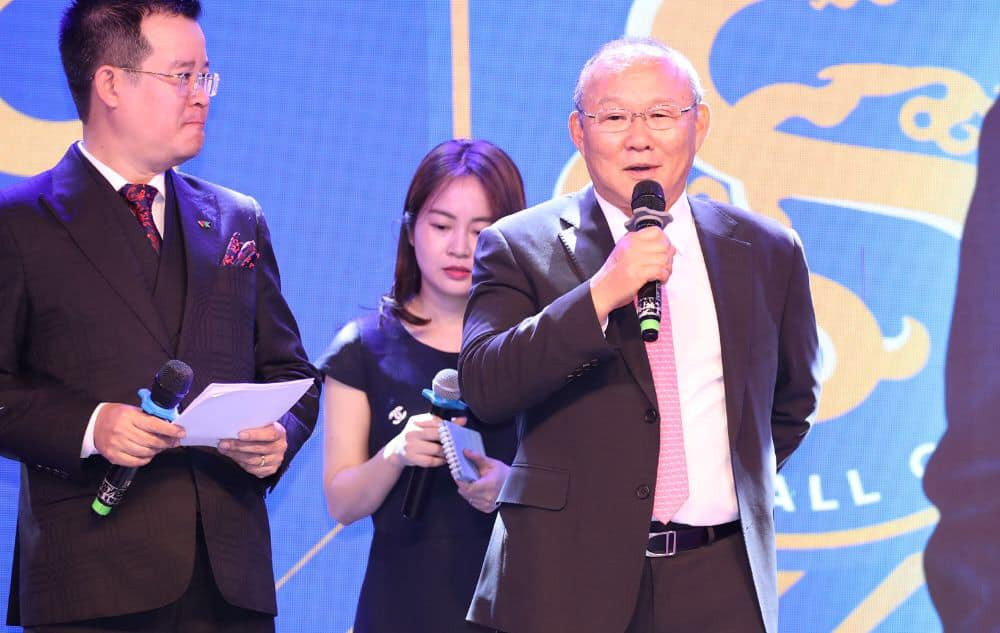 HLV Park Hang-seo phản ứng lạ khi được hỏi quay lại ĐT Việt Nam - Ảnh 1